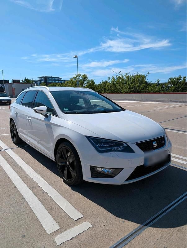Weiß Gebraucht 2016 Seat Leon FR Kombi | 11.150 € (Fairer Preis) - Bild 1/4