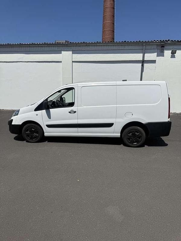 Weiß Gebraucht 2015 Fiat Scudo Van / Kleinbus | 8.600 € (Fairer Preis) - Bild 1/4