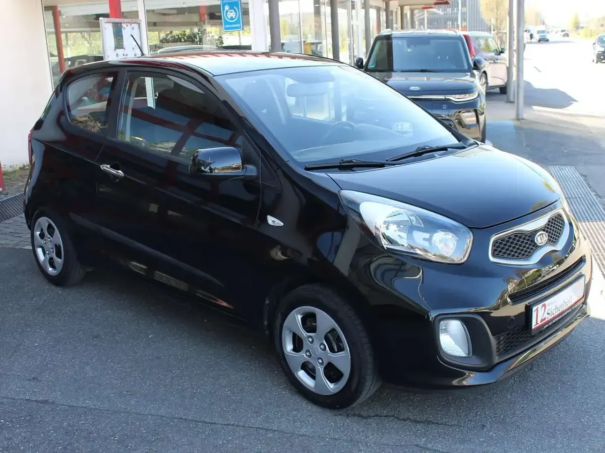 Gebraucht Kia Picanto Edition 7 69 PS (50 kW) 2012 Galaxyschwarz met. Kleinwagen