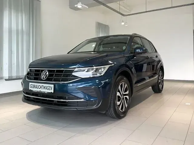 Gebraucht VW Tiguan Active 245 PS (180 kW) 2022 Blau SUV