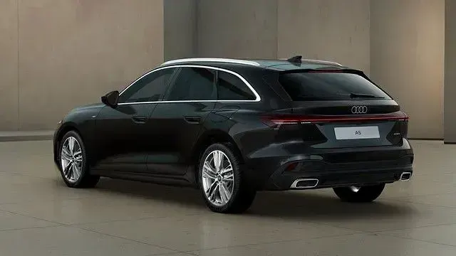 Gebraucht Audi A5 Sport 299 PS (219 kW) 2025 Schwarz Kombi