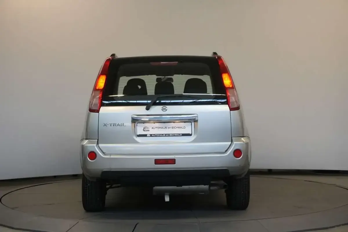 Gebraucht Nissan X-Trail Comfort 140 PS (102 kW) 2004 Silber SUV
