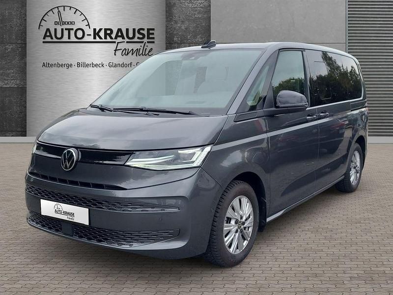 Gebraucht VW Multivan Basis 150 PS (110 kW) 2024 Grau Van