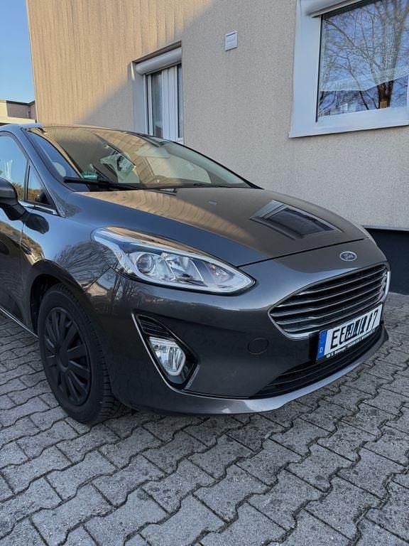 Gebraucht Ford Fiesta Titanium 101 PS (74 kW) 2017 Grau Limousine