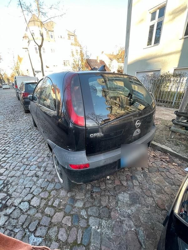 Usata Opel Corsa 60 CV (44 kW) 2004 Nero Utilitaria