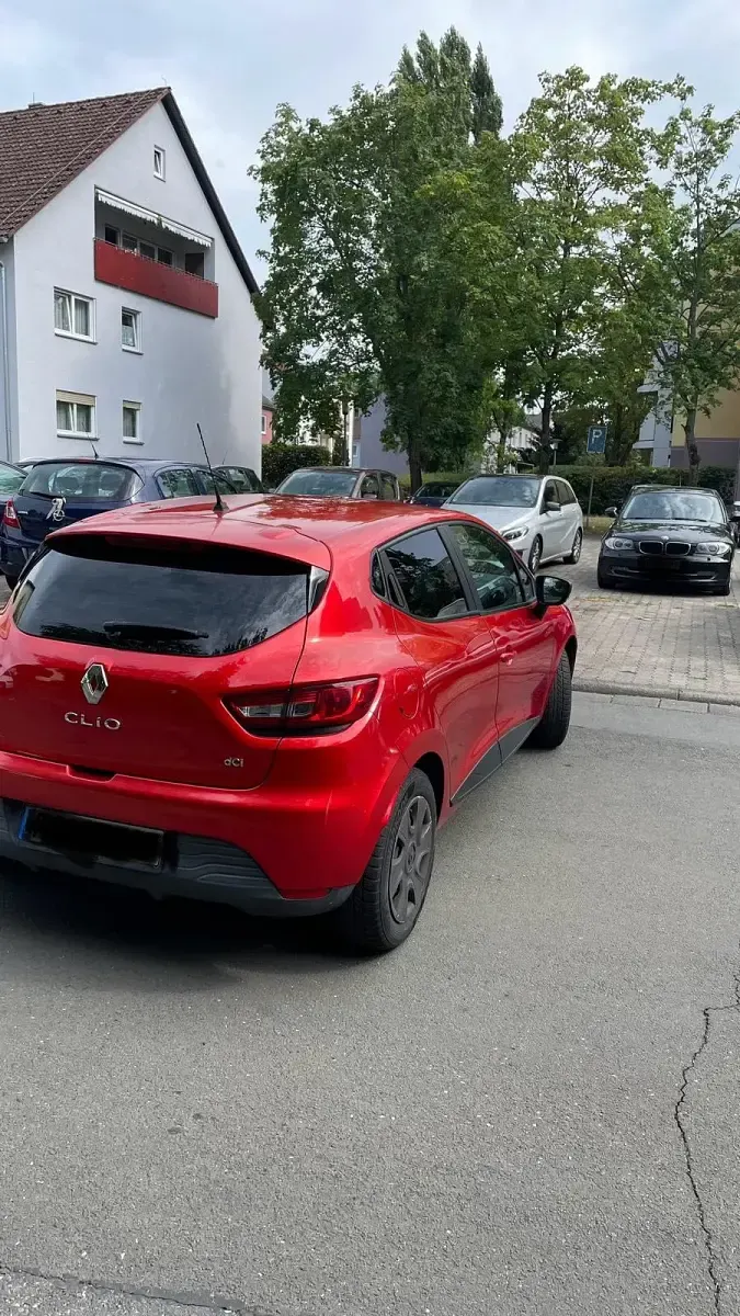 Gebraucht Renault Clio IV 90 PS (66 kW) 2013 Rot Limousine