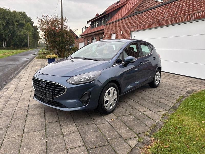 Blau Gebraucht 2023 Ford Fiesta Titanium Kleinwagen | 14.990 € (Superpreis) - Bild 1/4