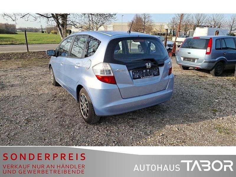 Gebraucht Honda Jazz Trend 90 PS (66 kW) 2010 Sherbet blue Kleinwagen