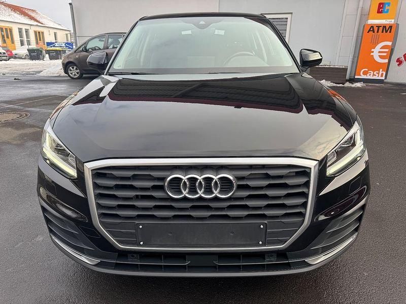 Gebraucht Audi Q2 Basis 150 PS (110 kW) 2017 Schwarz SUV