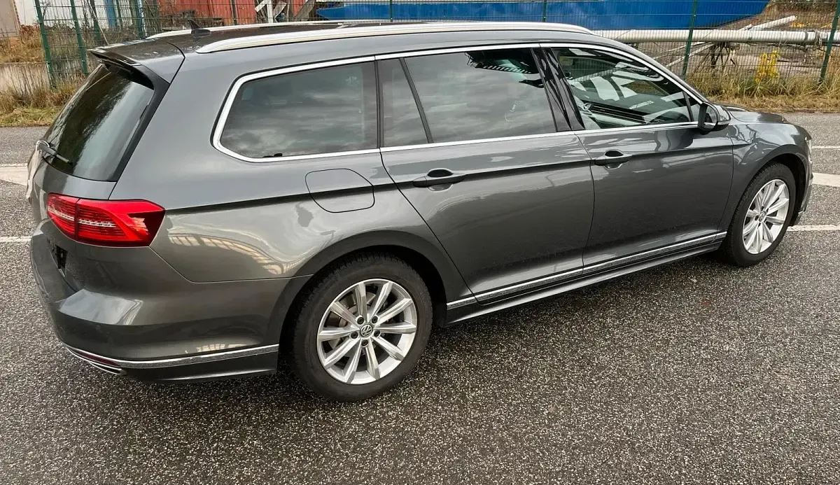 Gebraucht VW Passat R-line 190 PS (139 kW) 2016 Grau Kombi
