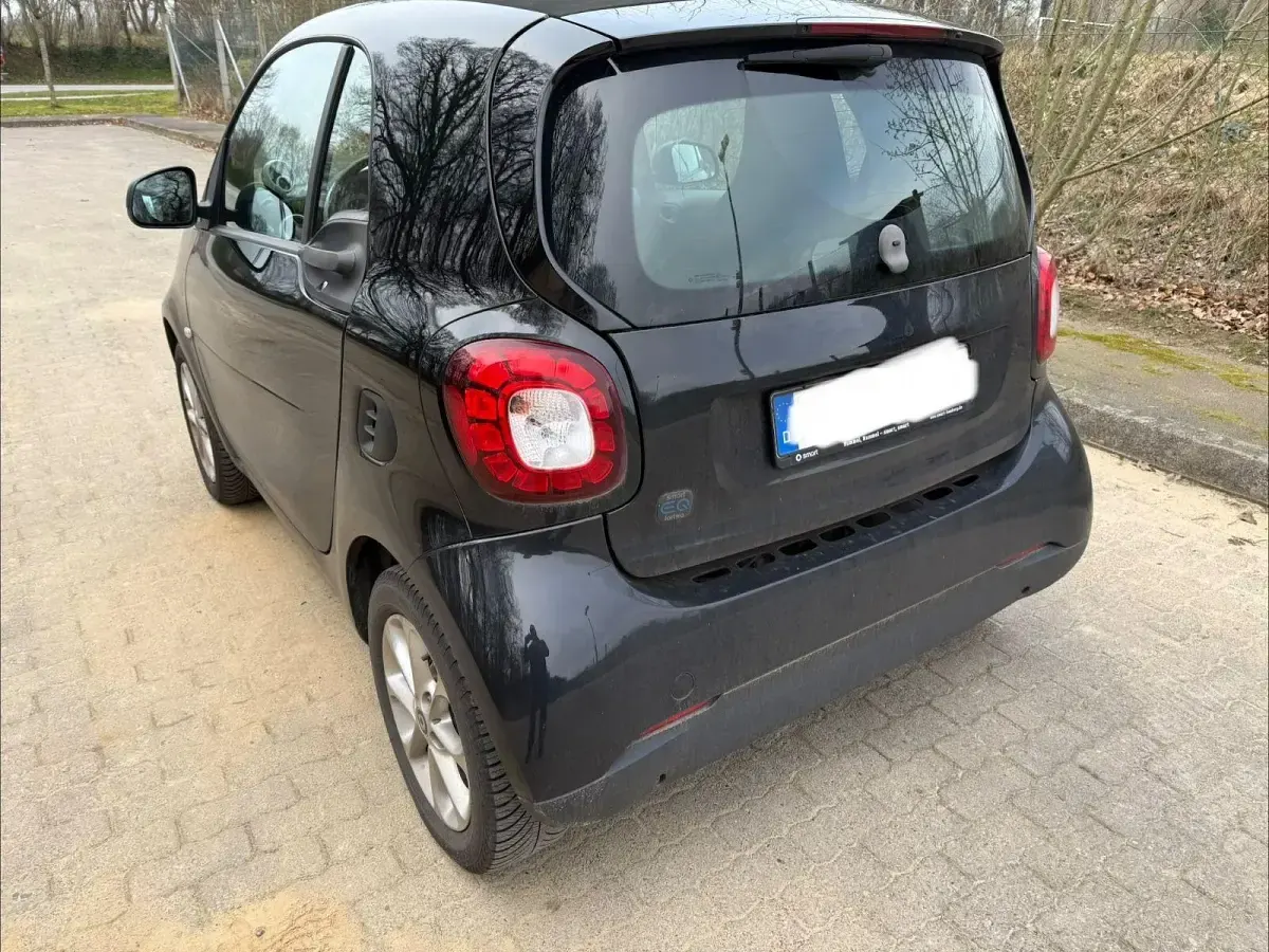 Gebraucht Smart ForTwo Coupé 60 kW (82 PS) 2020 Schwarz Coupé