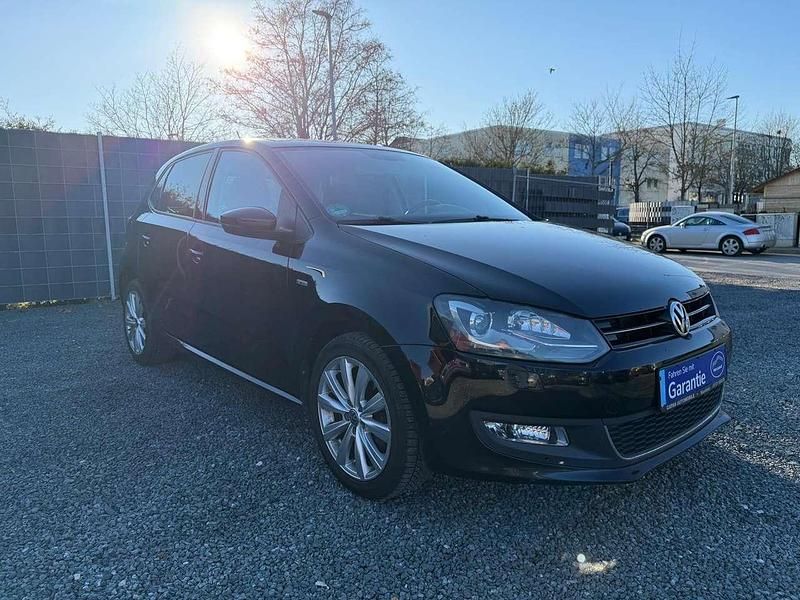 Gebraucht VW Polo Life 105 PS (77 kW) 2013 Deep black perleffekt Kleinwagen