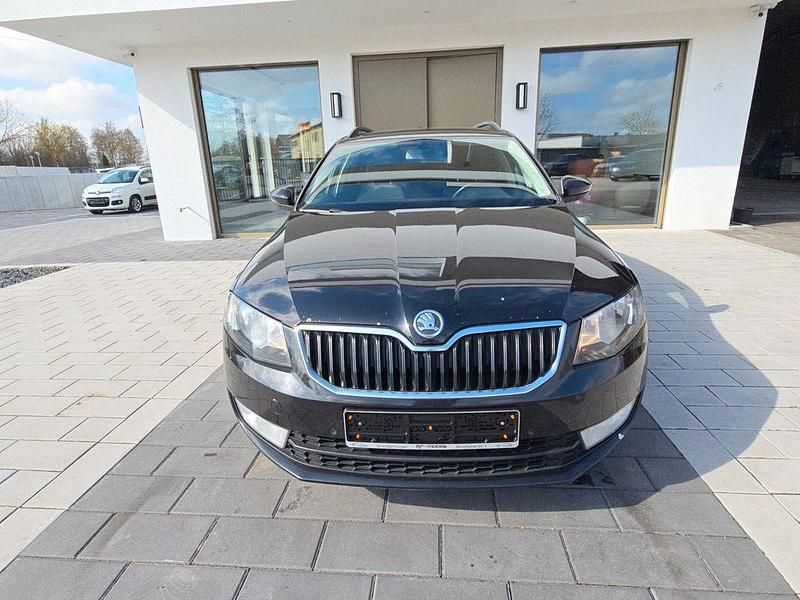 Gebraucht Skoda Octavia 150 PS (110 kW) 2014 Schwarz Kleinwagen