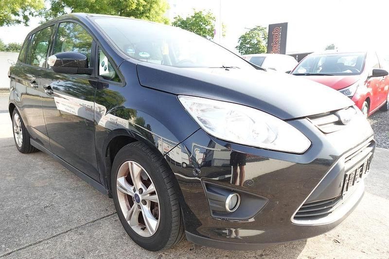Schwarz Gebraucht 2013 Ford Grand C-Max Champions Edition Van / Kleinbus | 3.490 € (Fairer Preis) - Bild 1/4