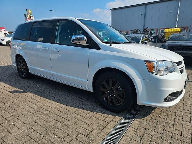 Gebraucht Dodge Grand Caravan 287 PS (211 kW) 2019 Weiß Van / Kleinbus