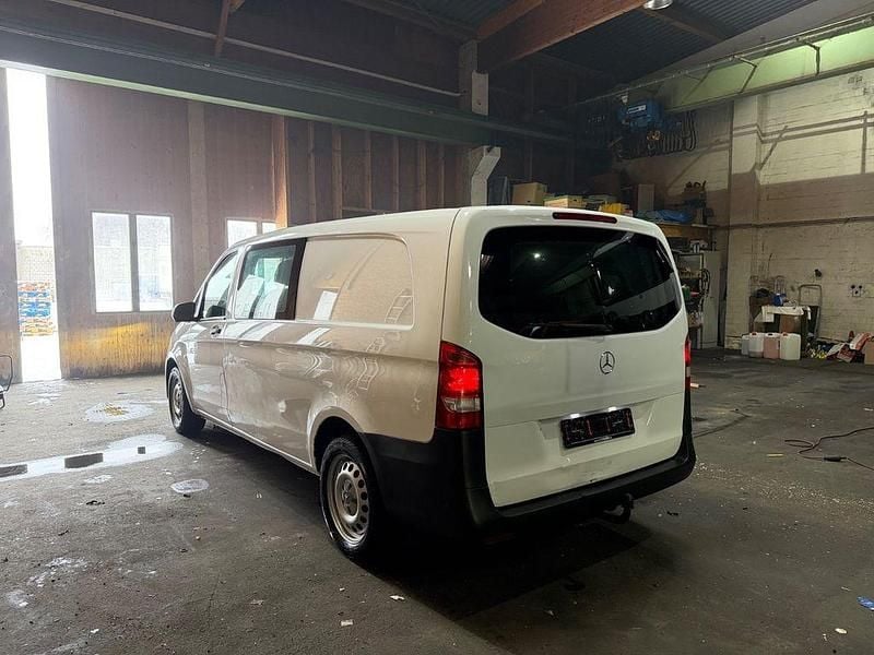 Gebraucht Mercedes Vito 163 PS (119 kW) 2016 Weiß Van