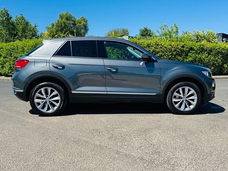 Grau Gebraucht 2018 VW T-Roc Style SUV | 15.950 € (Etwas zu teuer) - Bild 1/4