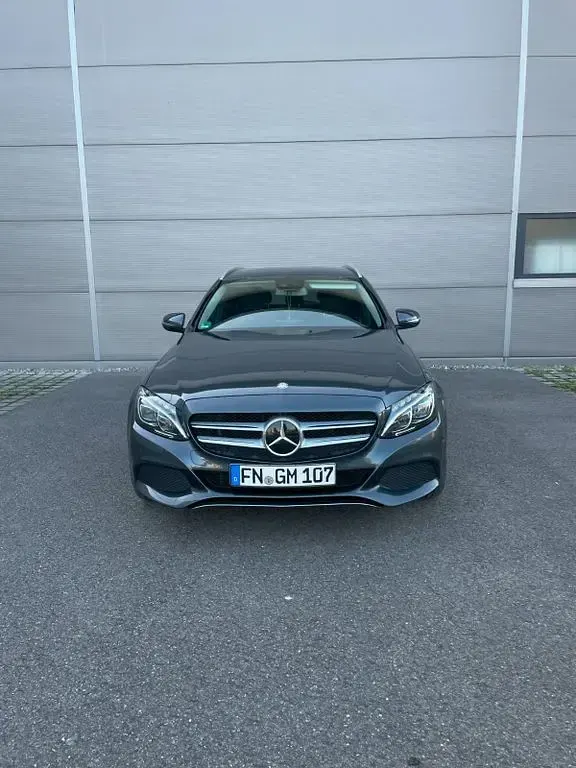 Gebraucht Mercedes C200 Avantgarde 184 PS (135 kW) 2015 Grau Limousine
