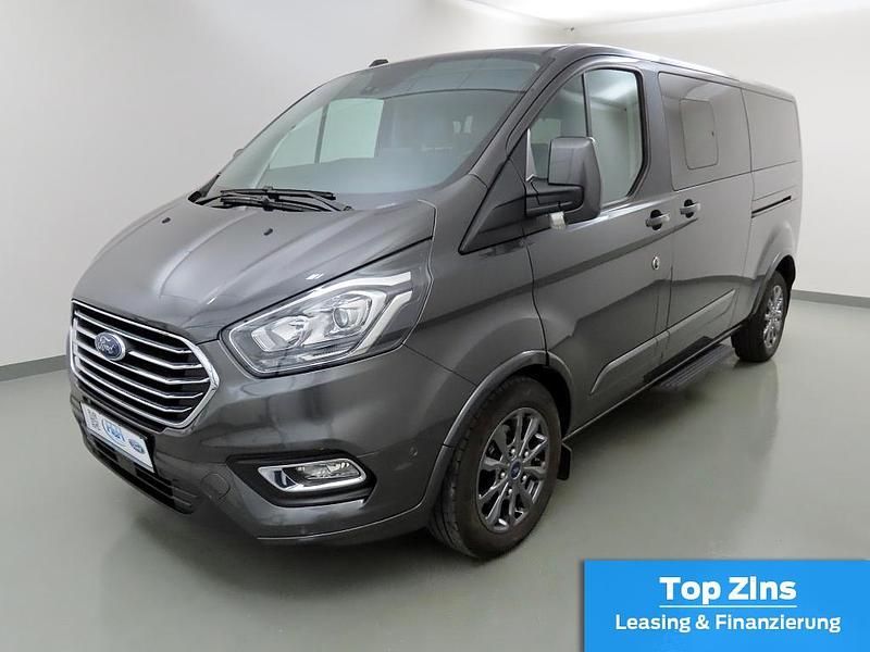 Gebraucht Ford Tourneo Custom Titanium 131 PS (96 kW) 2021 Magneticgrau Van