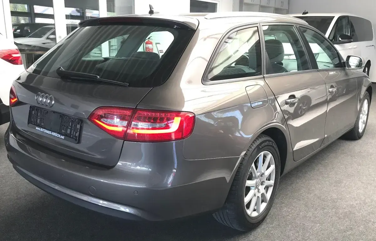 Gebraucht Audi A4 Attraction 177 PS (130 kW) 2014 Kombi