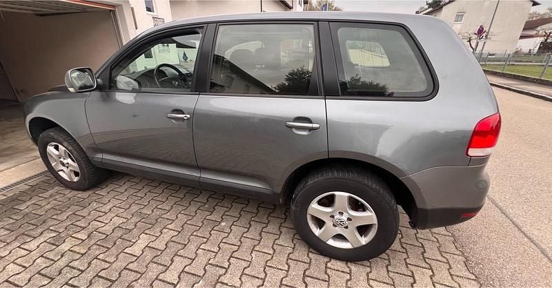 Gebraucht VW Touareg R 174 PS (127 kW) 2004 Grau SUV