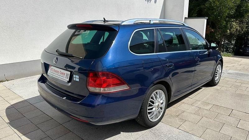 Gebraucht VW Golf VI Style 105 PS (77 kW) 2011 Blau Kleinwagen