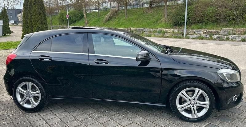 Gebraucht Mercedes A220 170 PS (125 kW) 2015 Schwarz Limousine