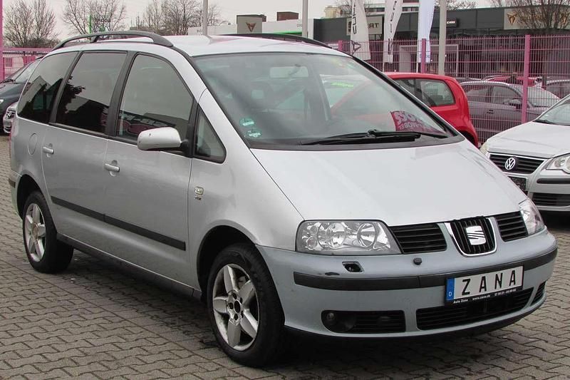 Gebraucht Seat Alhambra Vigo 140 PS (102 kW) 2007 Reflexsilber metallic Van / Kleinbus