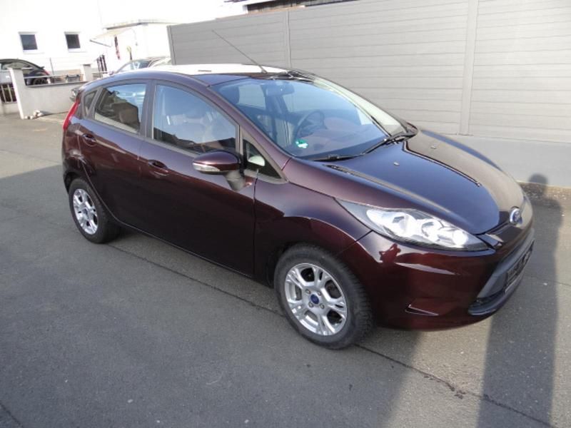 Gebraucht Ford Fiesta 82 PS (60 kW) 2009 Violet Kleinwagen