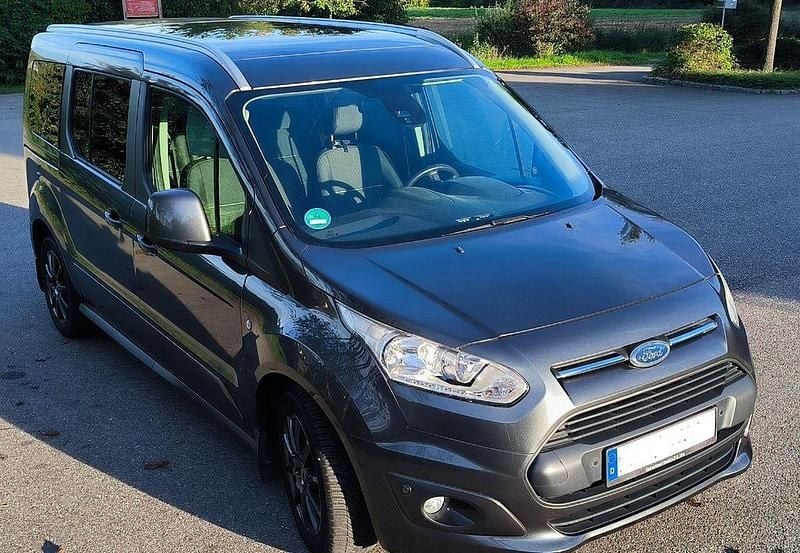 Grau Gebraucht 2016 Ford Tourneo Van / Kleinbus | 16.490 € (Guter Preis) - Bild 1/4