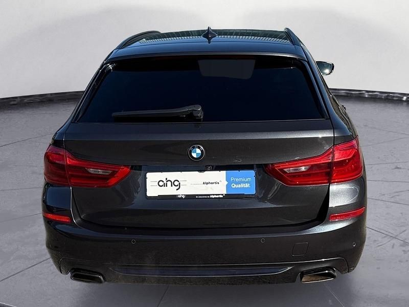 Gebraucht BMW 540 Sport Line 340 PS (250 kW) 2019 Grau Kombi
