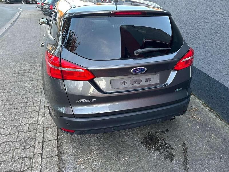 Gebraucht Ford Focus Titanium 150 PS (110 kW) 2018 Magneticgrau (metallic) Kombi