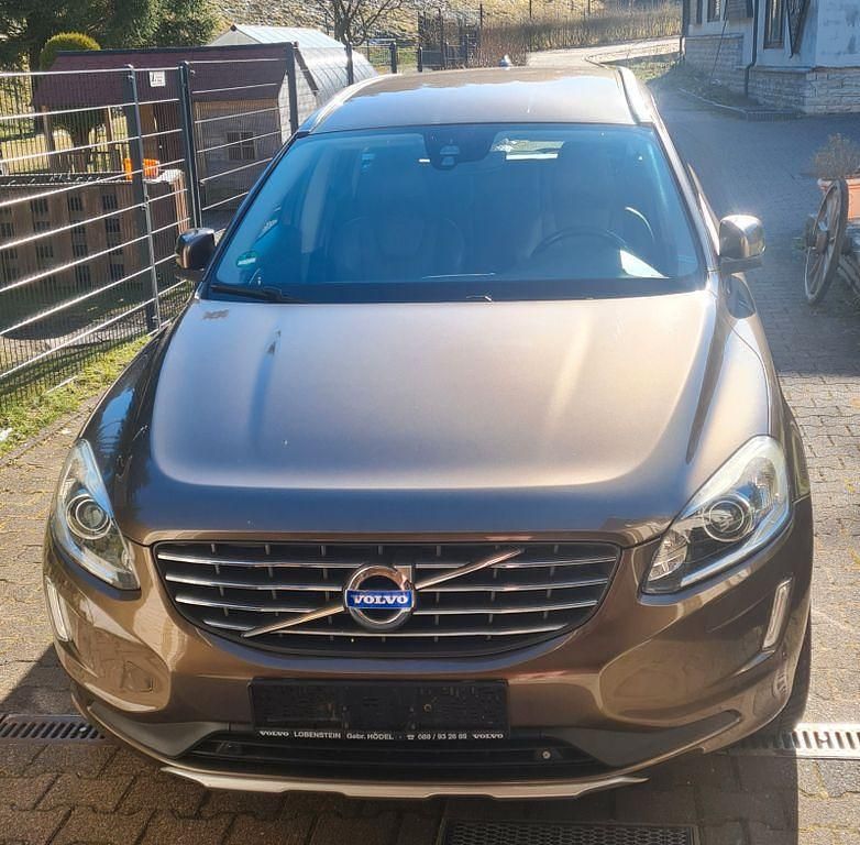 Gebraucht Volvo XC60 Summum 190 PS (139 kW) 2014 Braun SUV