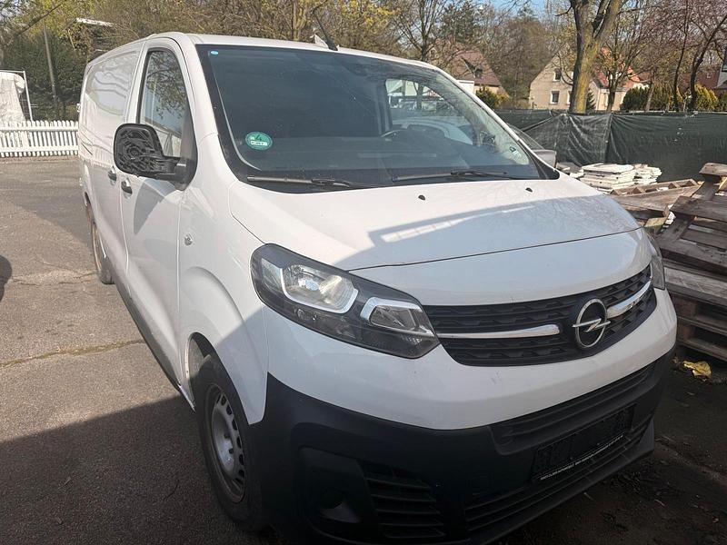 Gebraucht Opel Vivaro 144 PS (105 kW) 2023 Weiß Van / Kleinbus