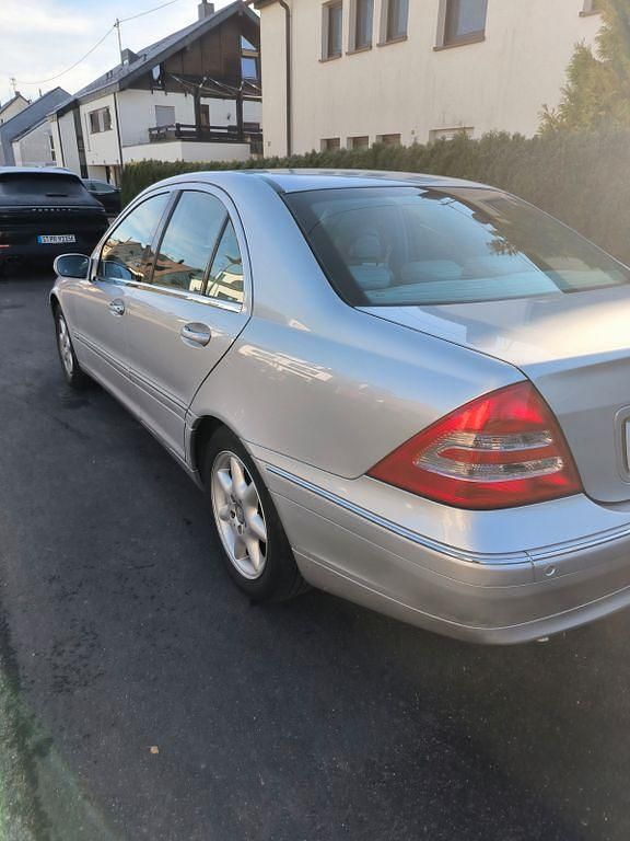 Gebraucht Mercedes C320 Avantgarde 218 PS (160 kW) 2001 Silber Limousine