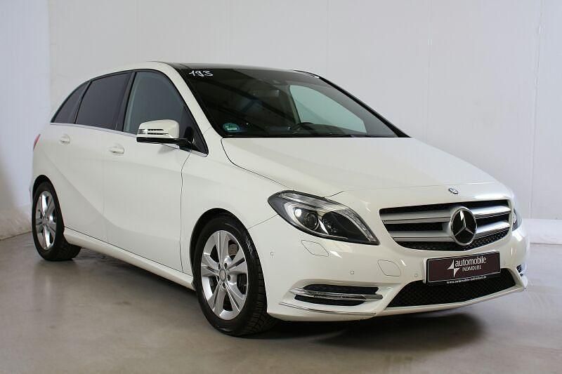 Second-hand Mercedes B220 184 CP (135 kW) 2013 Alb Monovolum