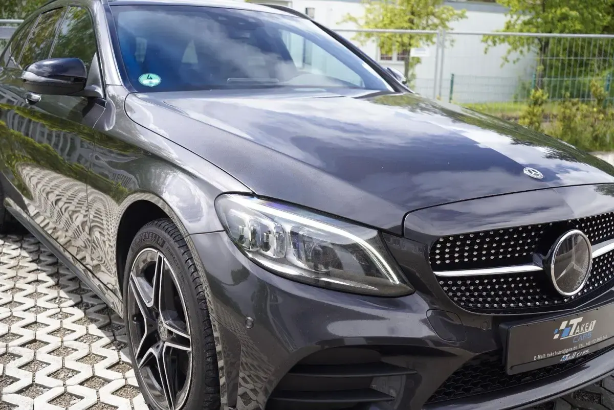 Gebraucht Mercedes C300 AMG line 245 PS (180 kW) 2020 Grau Kombi
