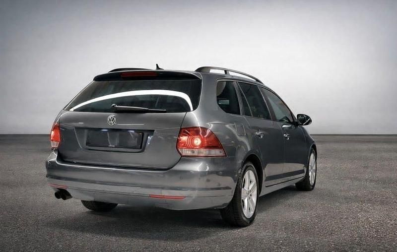 Gebraucht VW Golf VI Match 122 PS (89 kW) 2012 Grau Kleinwagen