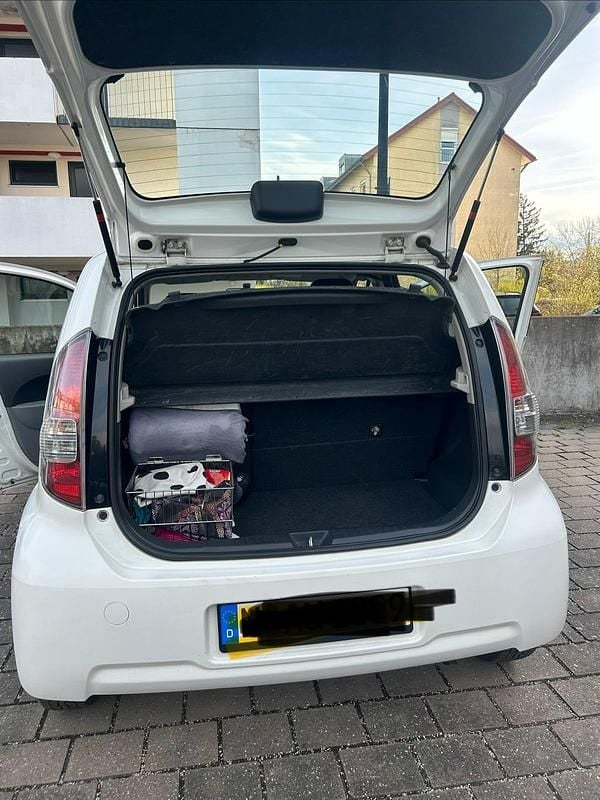 Gebraucht Daihatsu Sirion 70 PS (51 kW) 2007 Weiß Kleinwagen