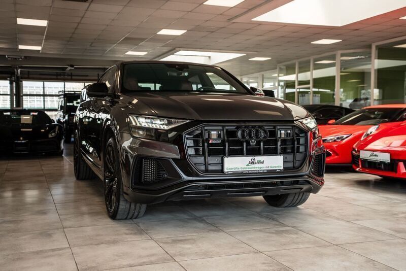 Grau Gebraucht 2022 Audi SQ8 S-Line SUV | 74.444 € (Superpreis) - Bild 1/4