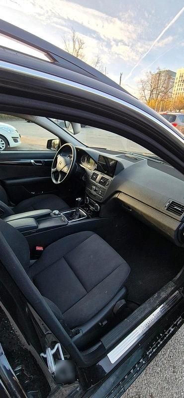 Gebraucht Mercedes C220 170 PS (125 kW) 2010 Schwarz Kombi