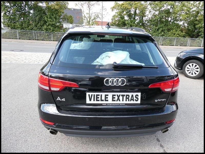 Gebraucht Audi A4 Basis 170 PS (125 kW) 2018 Schwarz Kombi