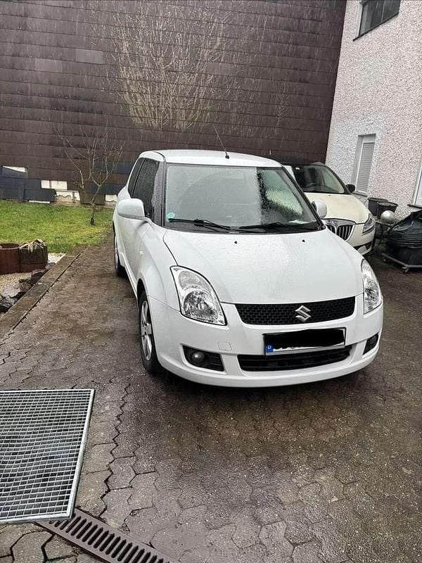 Gebraucht Suzuki Swift Comfort 92 PS (67 kW) 2010 Kleinwagen