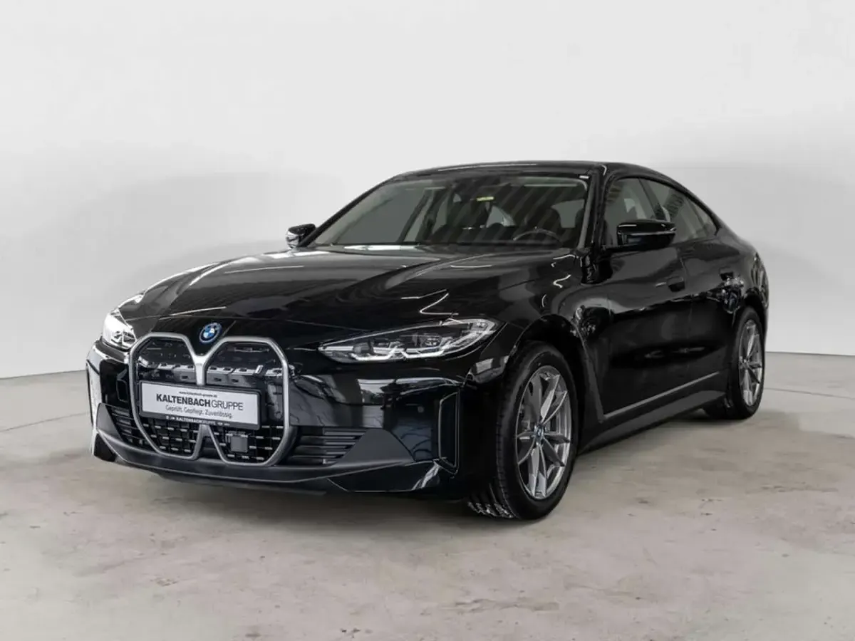 Gebraucht BMW i4 Sport Line 250 kW (340 PS) 2023 Schwarz ii Limousine