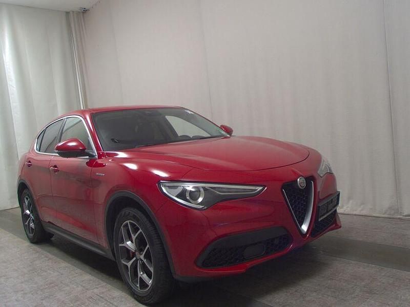 Gebraucht Alfa Romeo Stelvio Super 190 PS (139 kW) 2021 Rot SUV