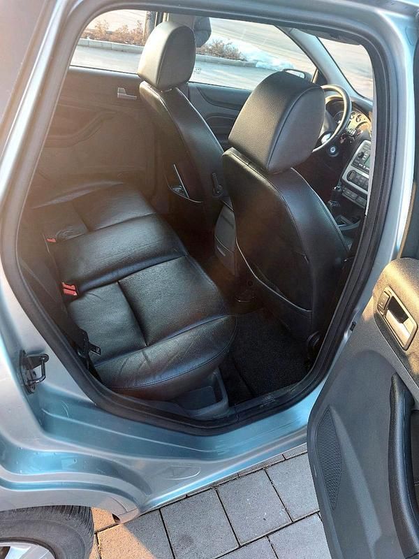 Gebraucht Ford Focus 136 PS (100 kW) 2005 Silber Kombi