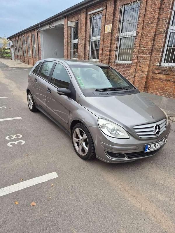Gebraucht 2007 Mercedes B200 Van / Kleinbus | 4.590 € (Fairer Preis) - Bild 1/4