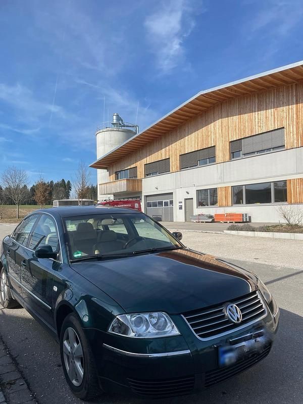 Gebraucht VW Passat Highline 131 PS (96 kW) 2002 Limousine