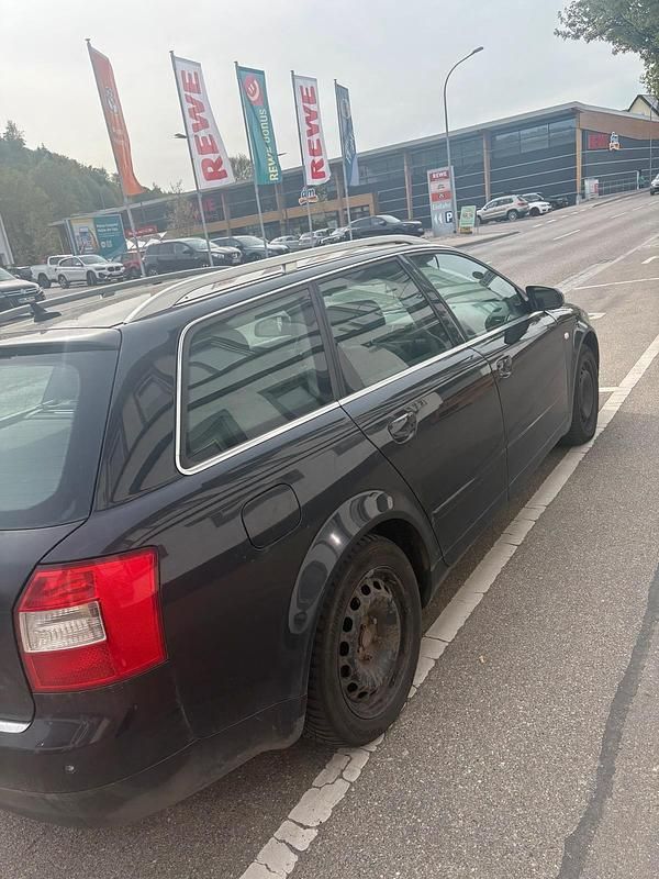 Second-hand Audi A4 163 CP (119 kW) 2002 Negru Break