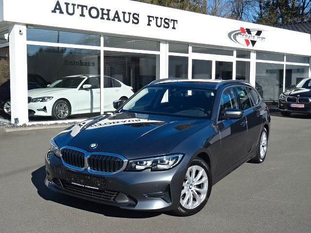 Gebraucht BMW 318 136 PS (100 kW) 2020 Grau Kombi